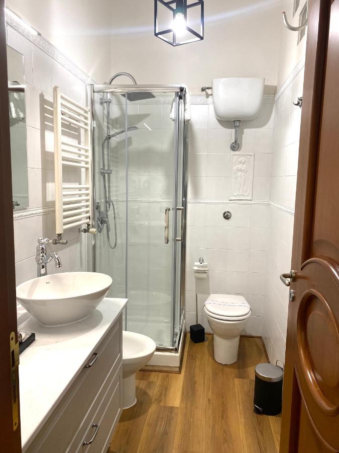 Miluar - Centro Storico - Lungo La Via Della Musica Bed & Breakfast Napoli Bagian luar foto