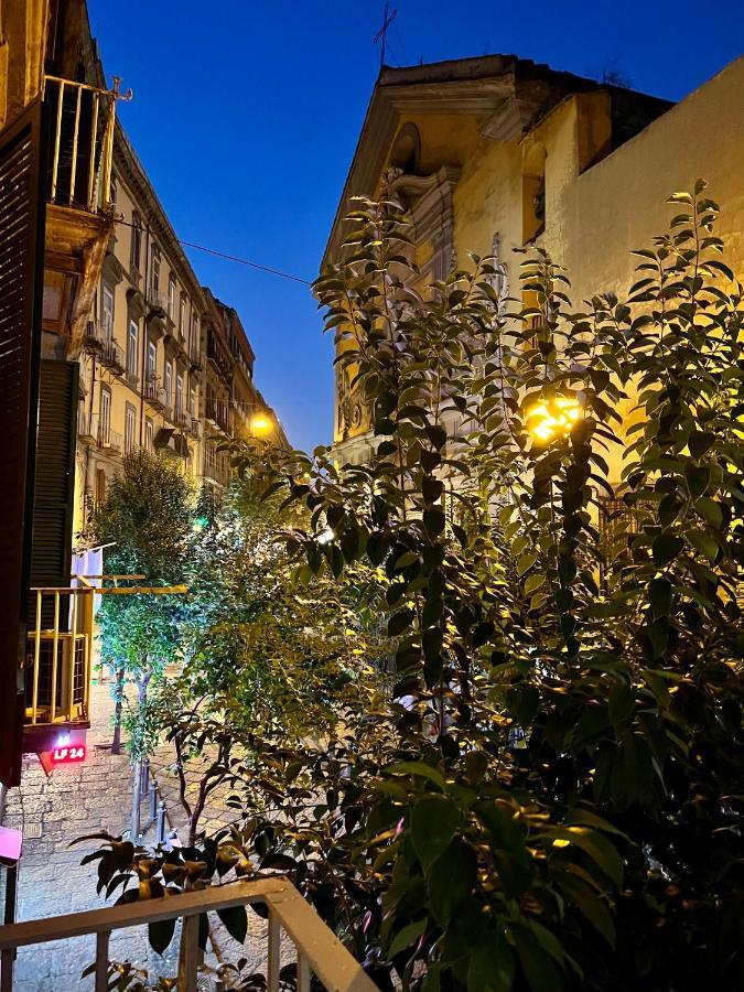Miluar - Centro Storico - Lungo La Via Della Musica Bed & Breakfast Napoli Bagian luar foto