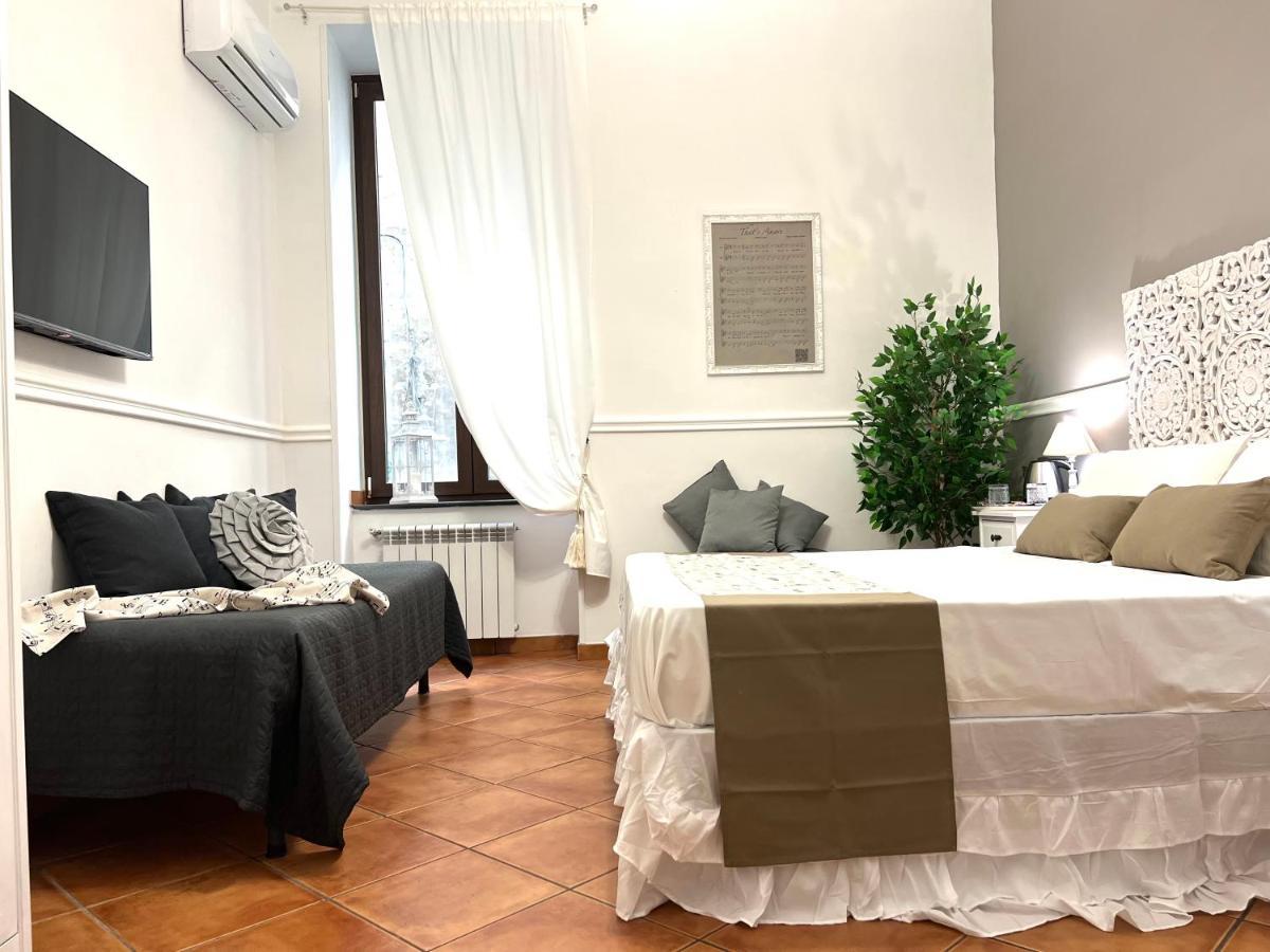 Miluar - Centro Storico - Lungo La Via Della Musica Bed & Breakfast Napoli Bagian luar foto